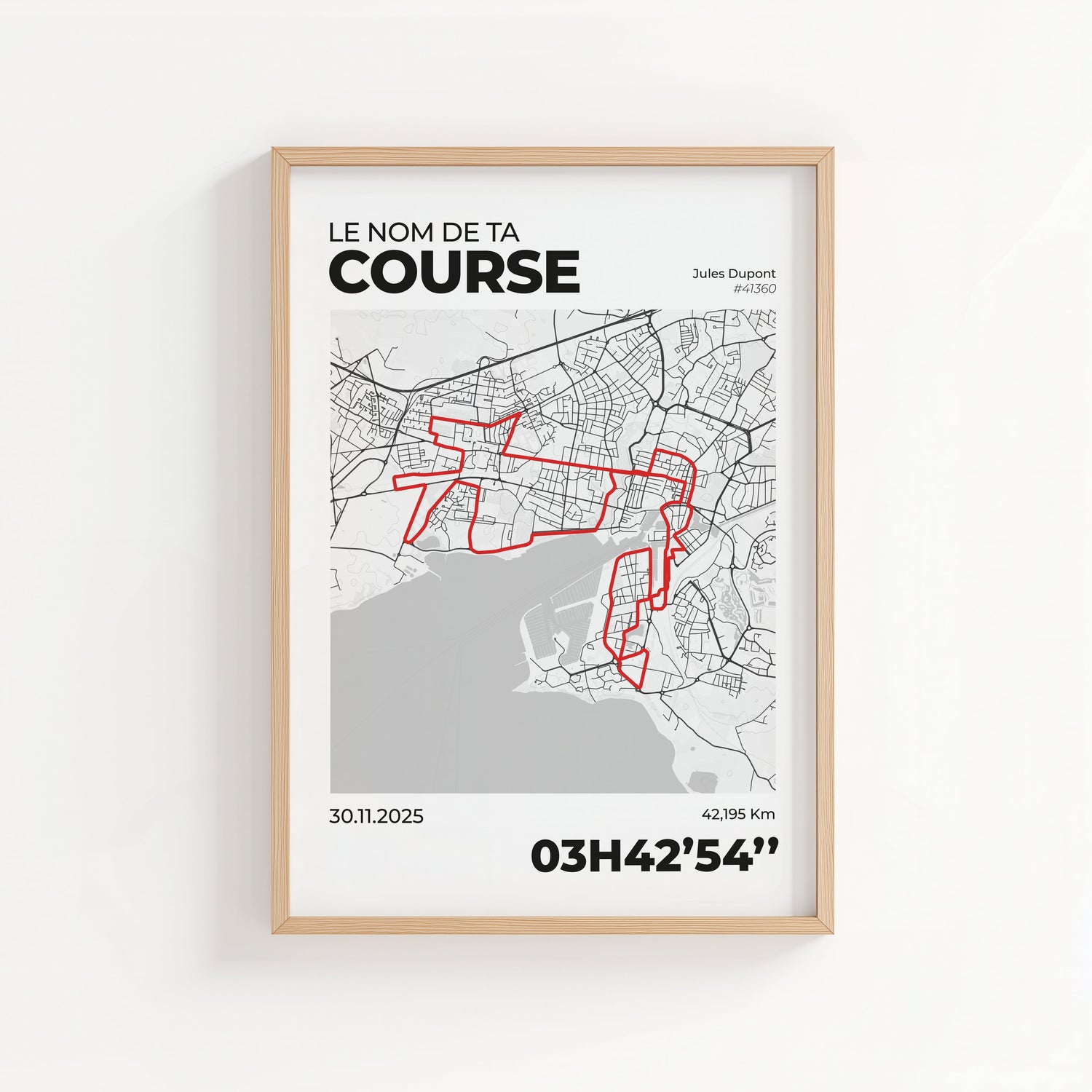 Affiche de course à pied personnalisée avec tracé officiel en rouge, chrono, distance et date, idéale comme cadeau running